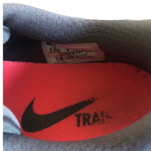 Women’s Nike Sneakers Size 6.5W - Picture 5 of 5